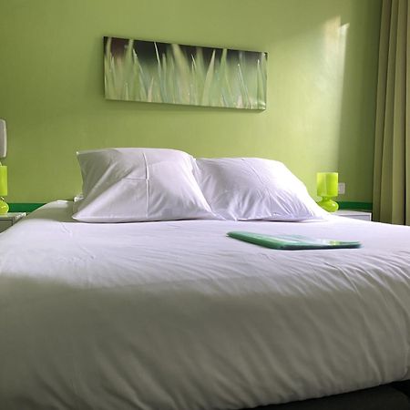 Hotel La Rotonde Ла Круа-Вальме Экстерьер фото