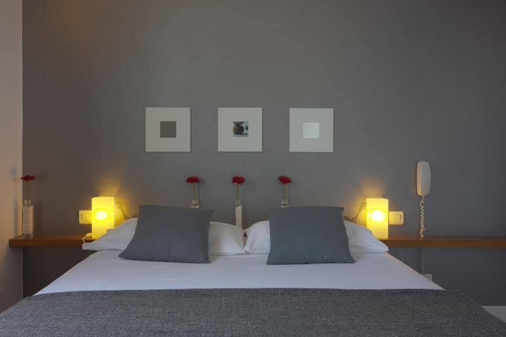Hotel La Rotonde Ла Круа-Вальме Экстерьер фото